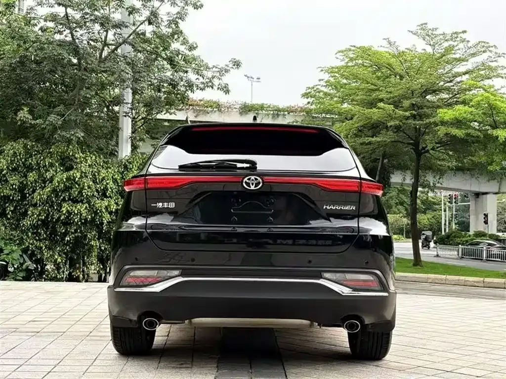 Toyota Harrier — фото 7