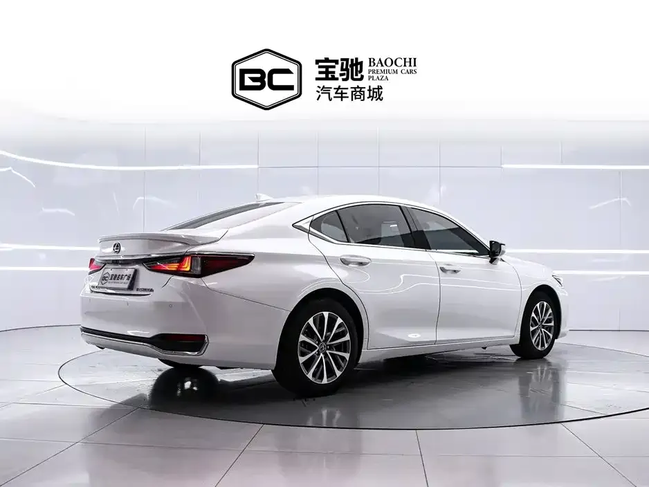 Lexus ES — фото 5