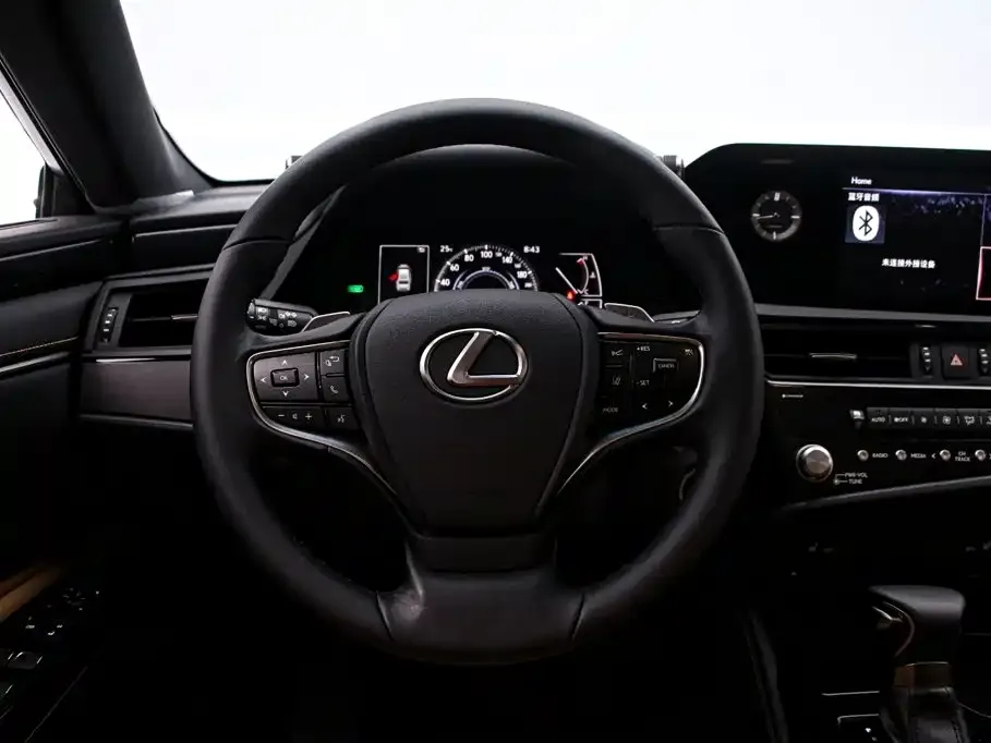 Lexus ES — фото 2