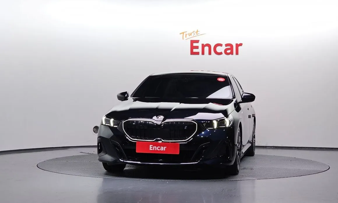 BMW i5 — фото 5