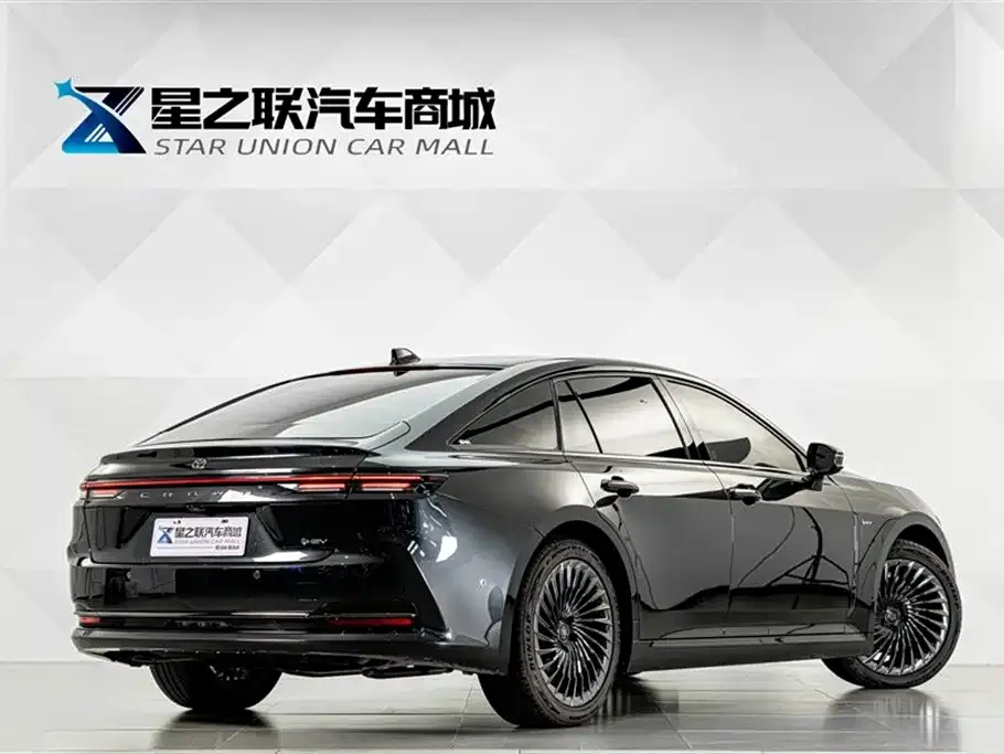 Toyota Crown (Import) — фото 4