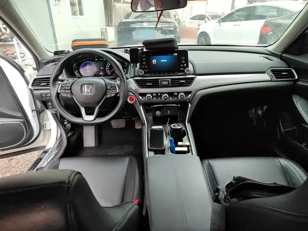 Honda Accord — фото 5