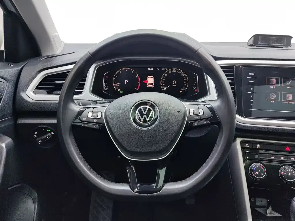 Volkswagen T-Roc — фото 7