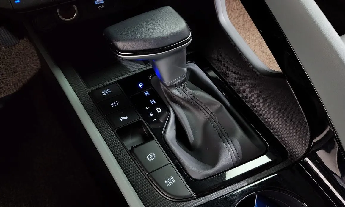 Hyundai AVANTE — фото 9