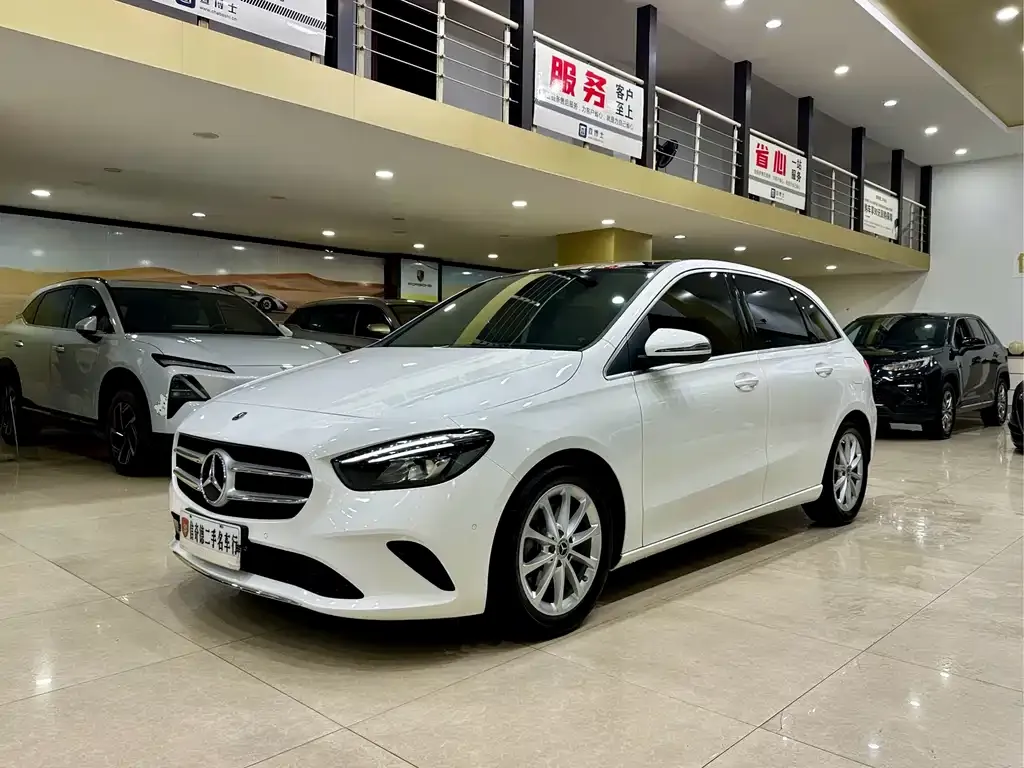 Mercedes-Benz B-Class — фото 1