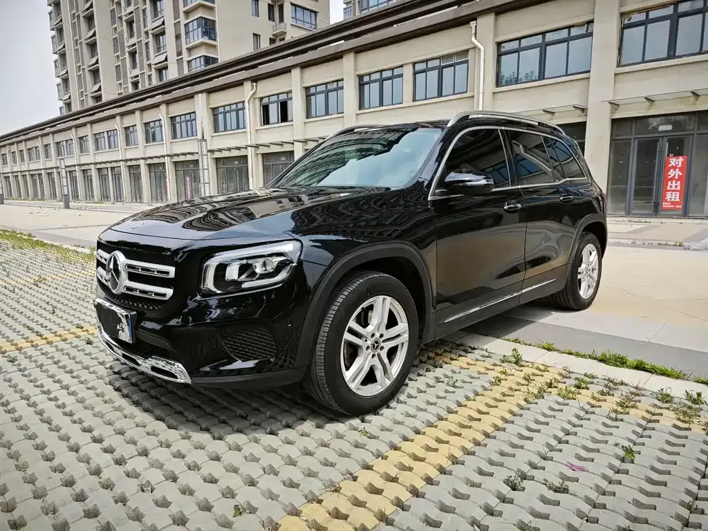 Mercedes-Benz GLB — фото 5