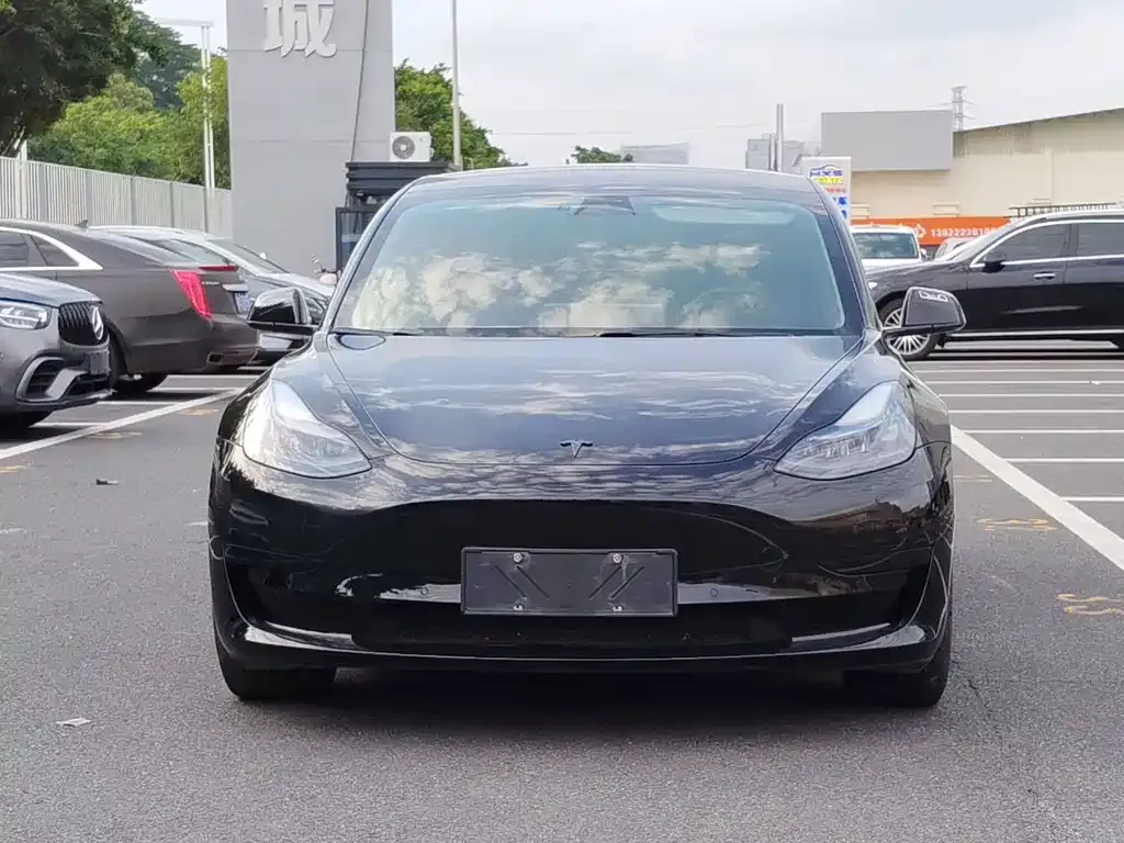 Tesla Model 3 — фото 6
