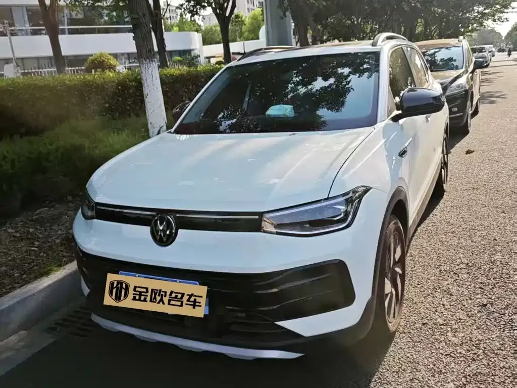 Volkswagen Tharu — фото 1