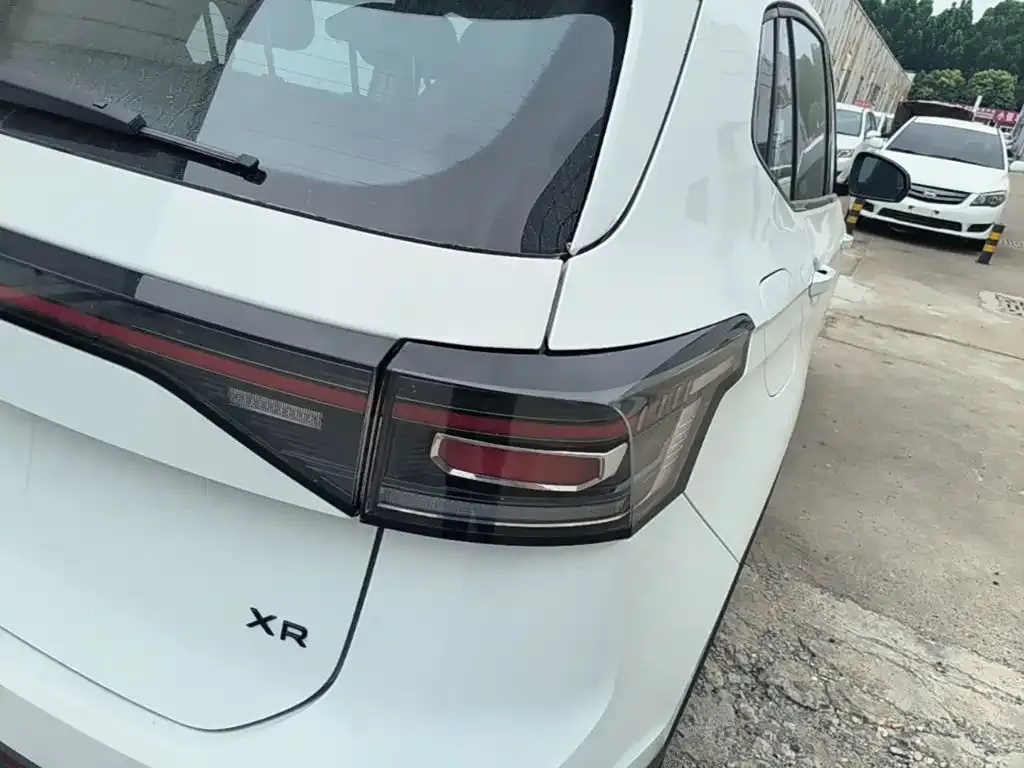 Volkswagen Tharu — фото 2