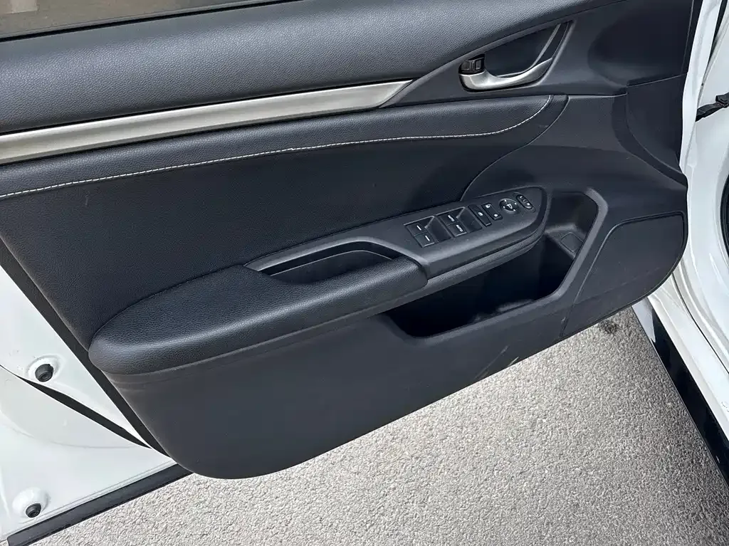 Honda Civic — фото 8