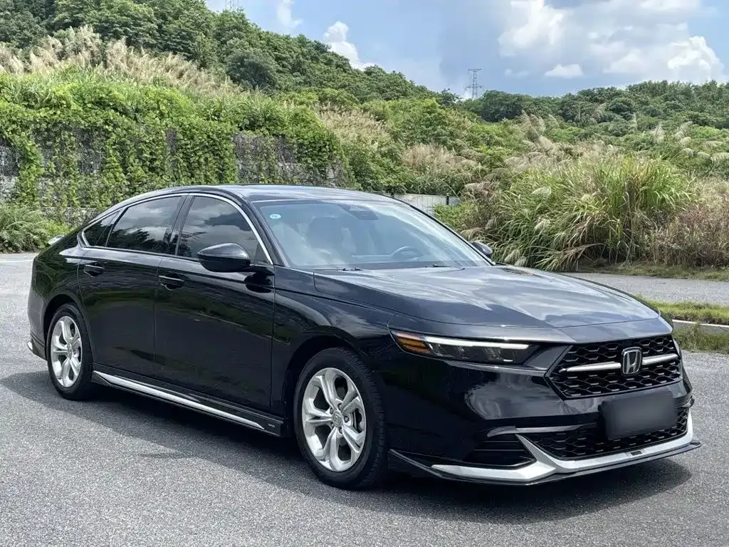 Honda Accord — фото 7