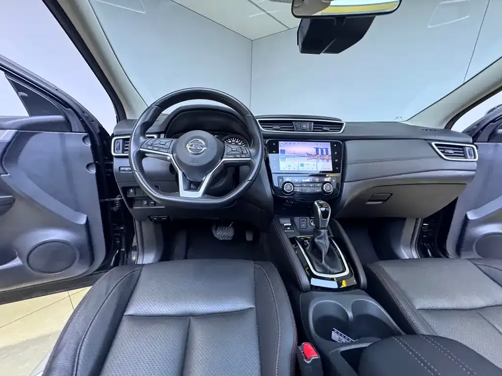 Nissan Qashqai — фото 2