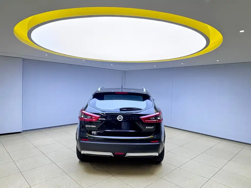 Nissan Qashqai — фото 10