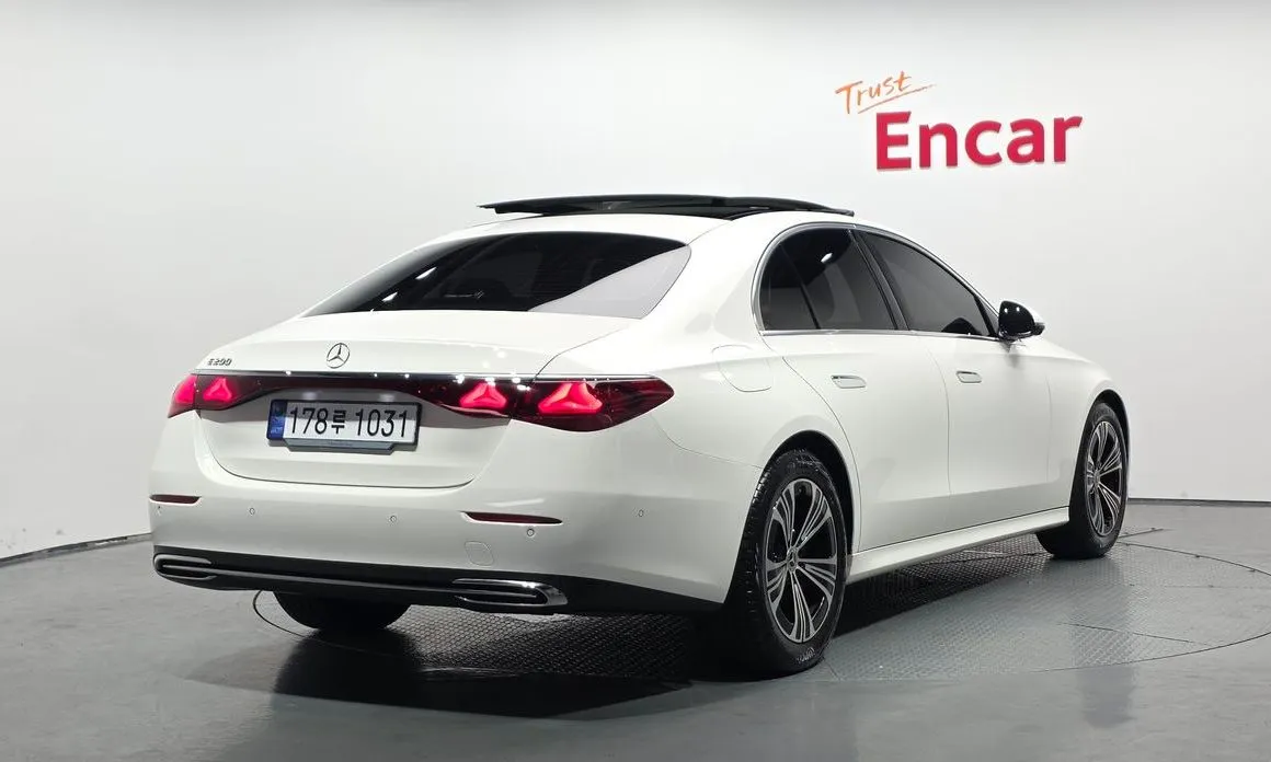 Mercedes-Benz E-Class 2024 из KR, фото 3