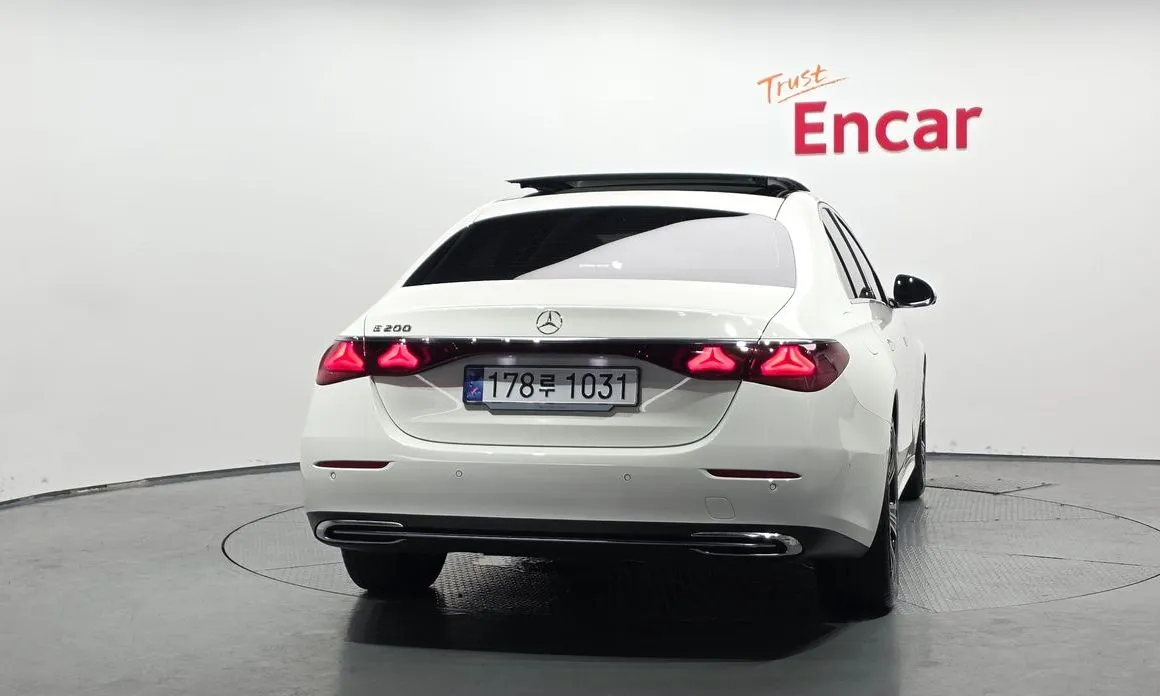Mercedes-Benz E-Class 2024 из KR, фото 6