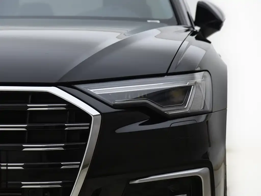 Audi A6L — фото 2