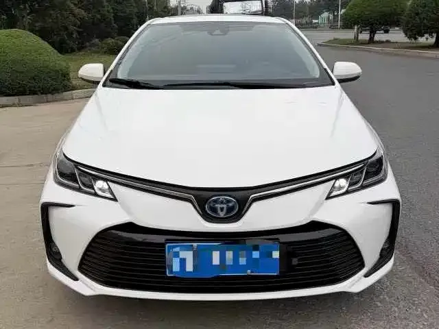Toyota Corolla — фото 2