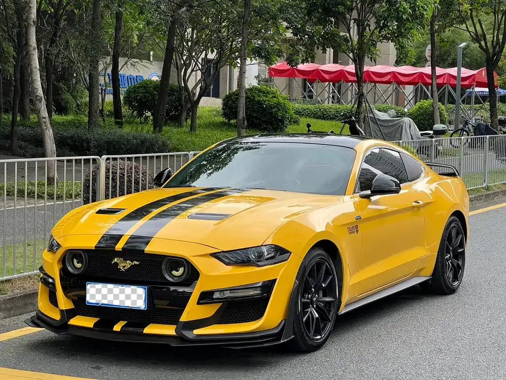 Ford Mustang — фото 1