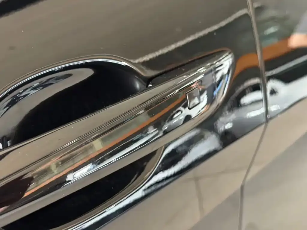 Hyundai Elantra — фото 6