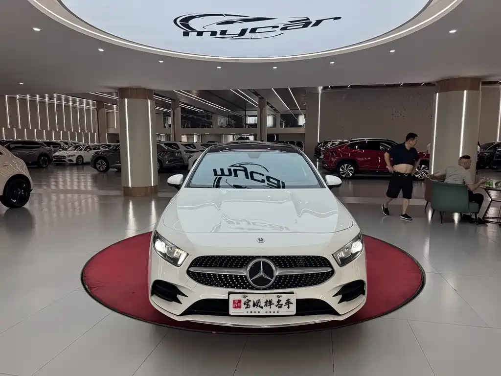 Mercedes-Benz A-Class — фото 10