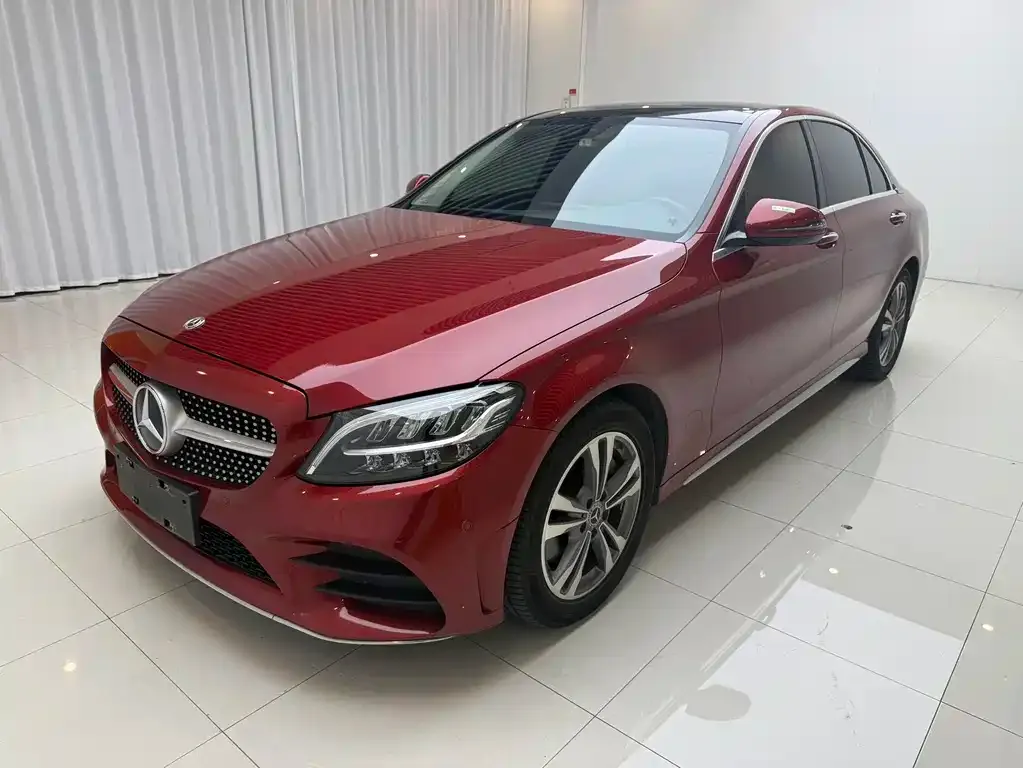 Mercedes-Benz C-Class — фото 1