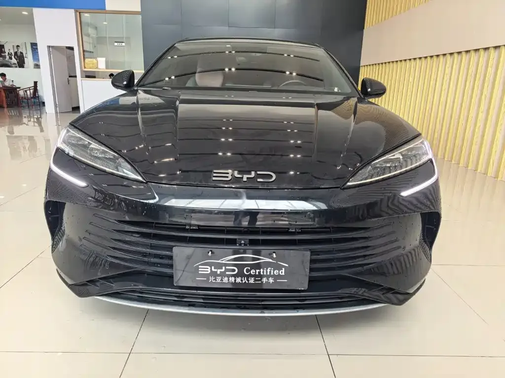 BYD Seal — фото 7