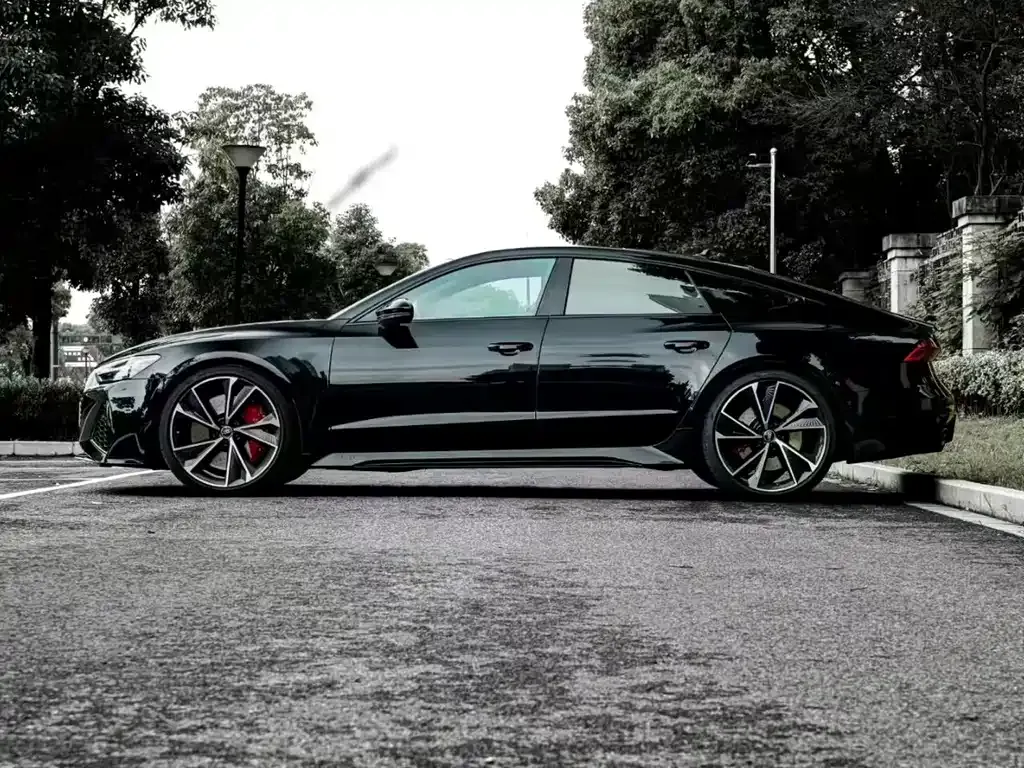 Audi RS 7 — фото 7