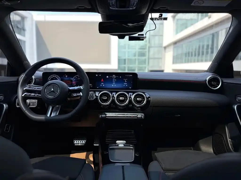 Mercedes-Benz CLA (Import) 2024 из CN, фото 5