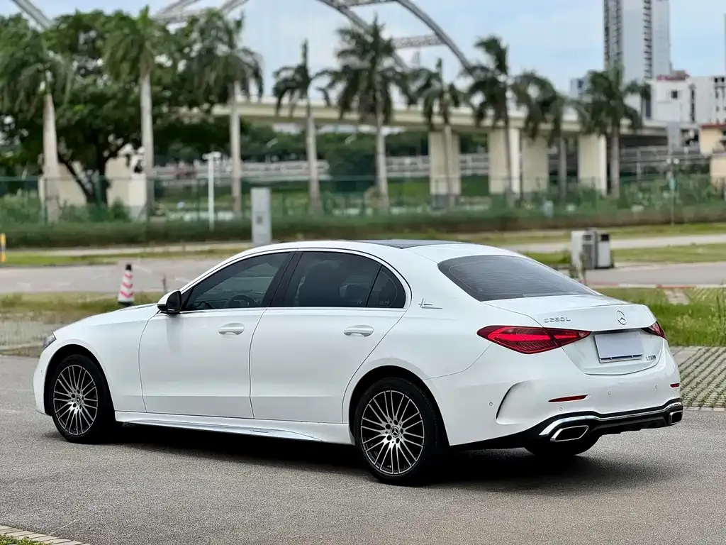 Mercedes-Benz C-Class — фото 10