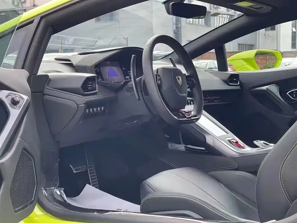 Lamborghini Huracan — фото 9