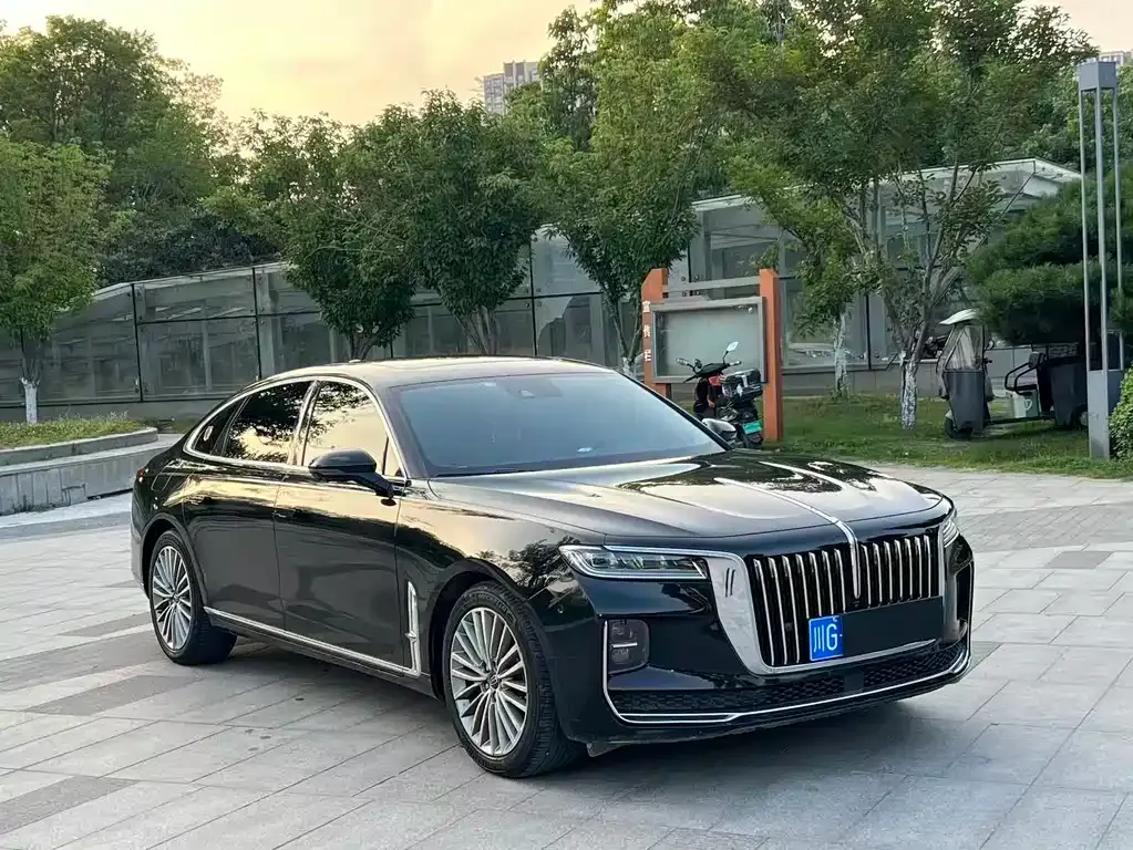 Hongqi H9 — фото 10