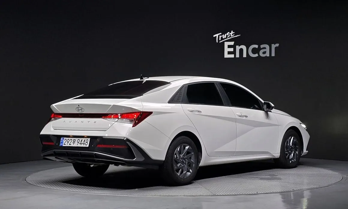 Hyundai AVANTE — фото 5