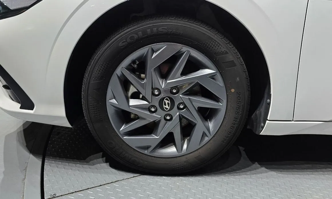 Hyundai AVANTE — фото 8