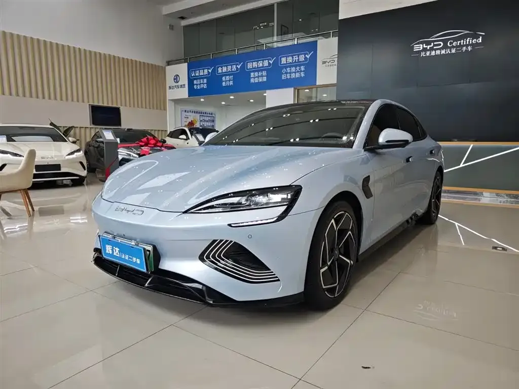 BYD Seal — фото 1
