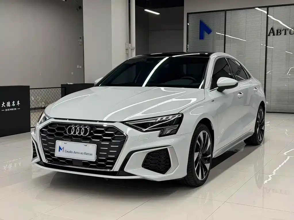 Audi A3 — фото 1