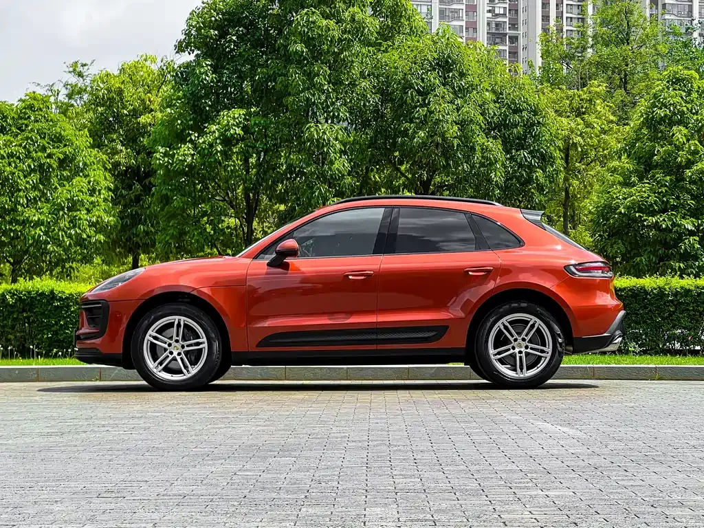 Porsche Macan — фото 7
