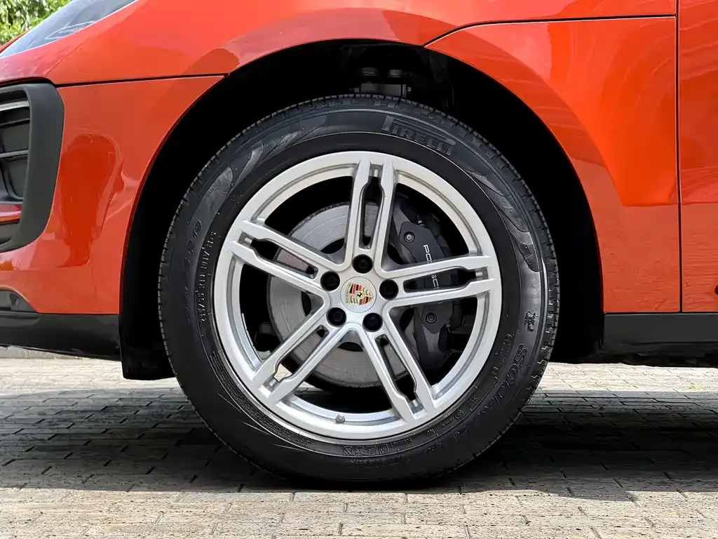 Porsche Macan — фото 10