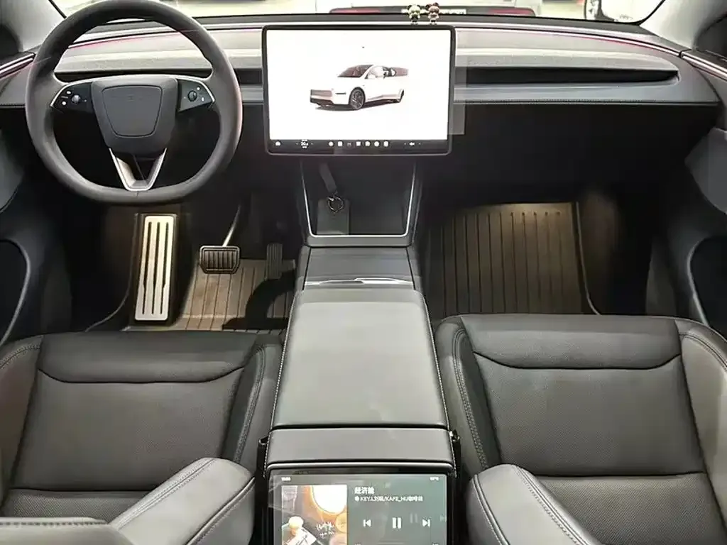 Tesla Model Y — фото 4