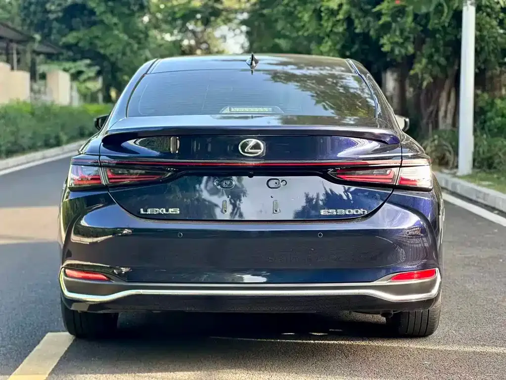 Lexus ES — фото 2