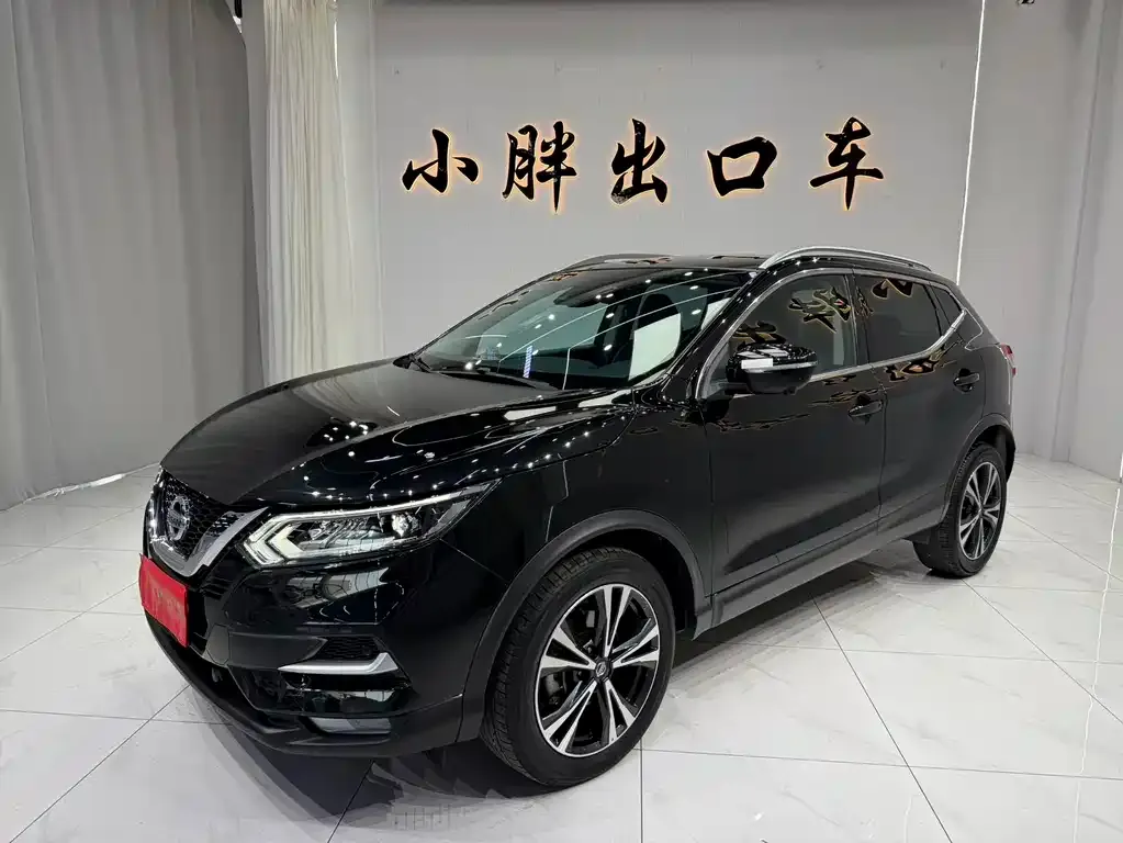 Nissan Qashqai — фото 1