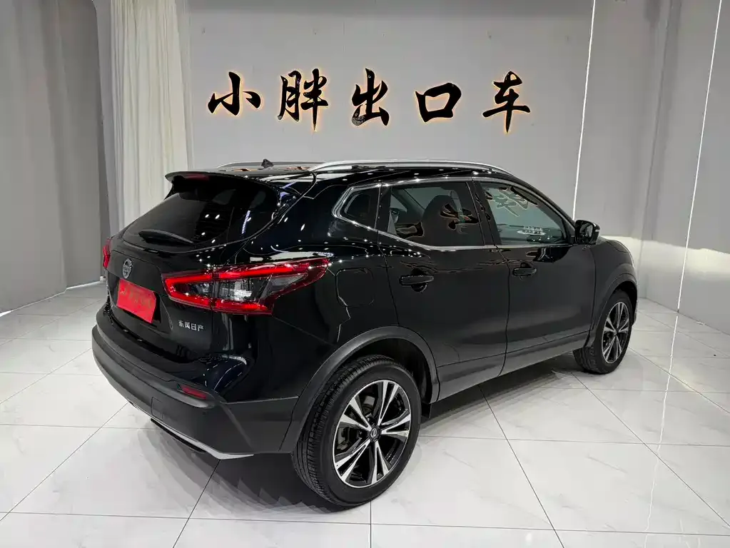 Nissan Qashqai — фото 2