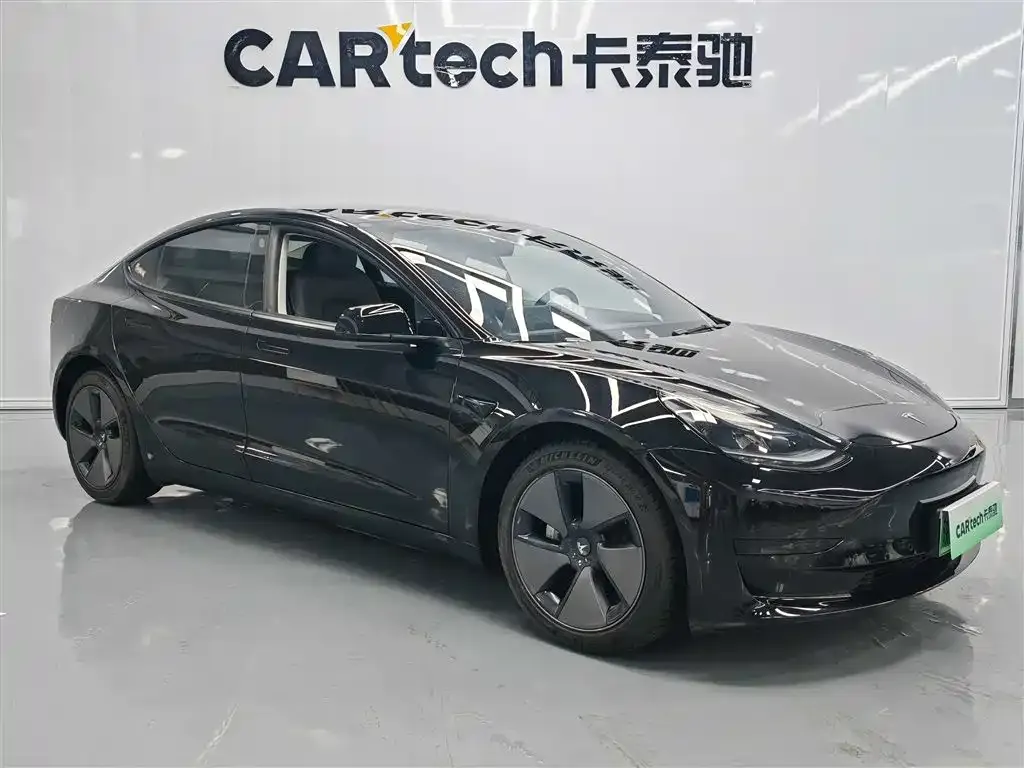 Tesla Model 3 — фото 3