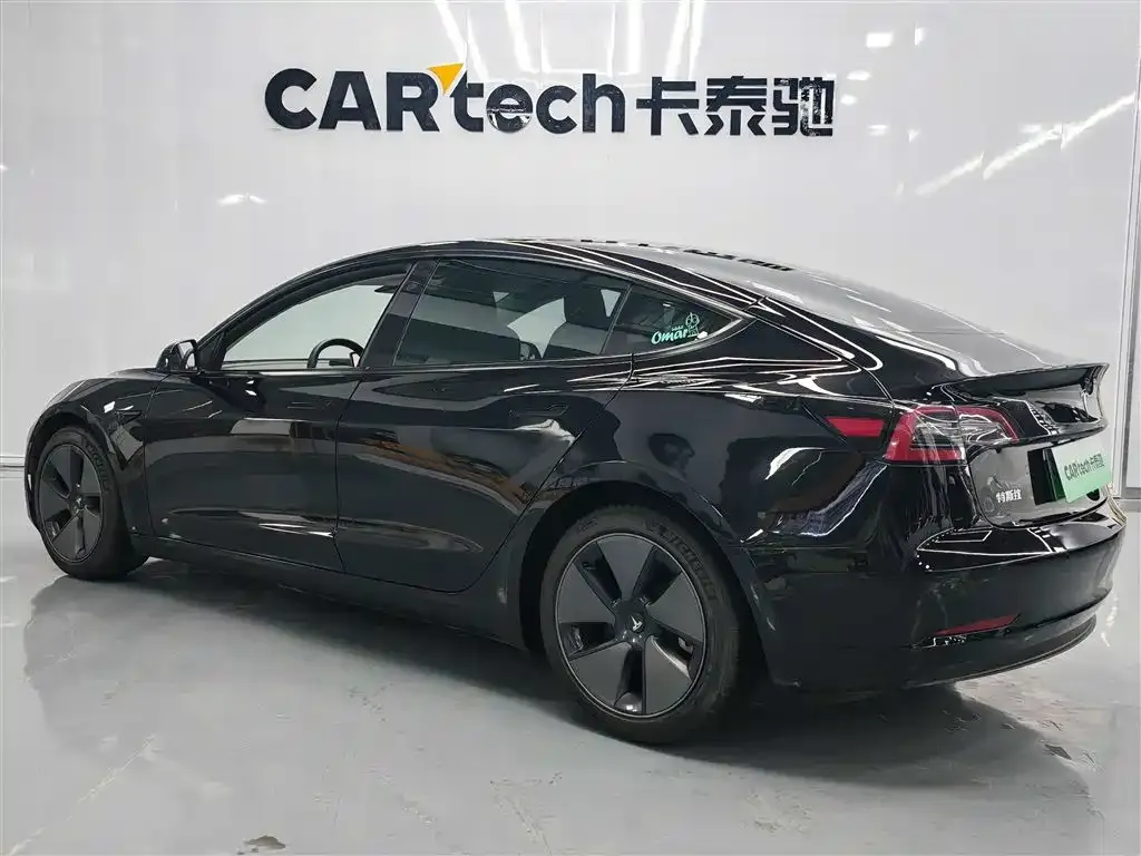 Tesla Model 3 — фото 9