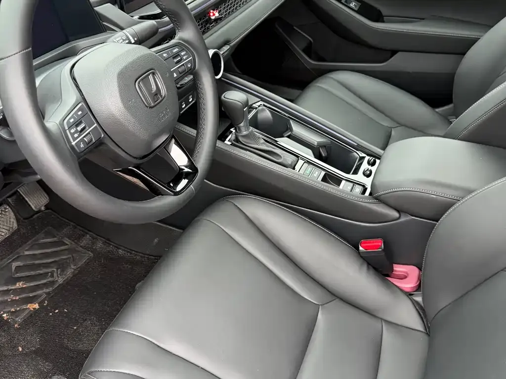 Honda Accord — фото 3