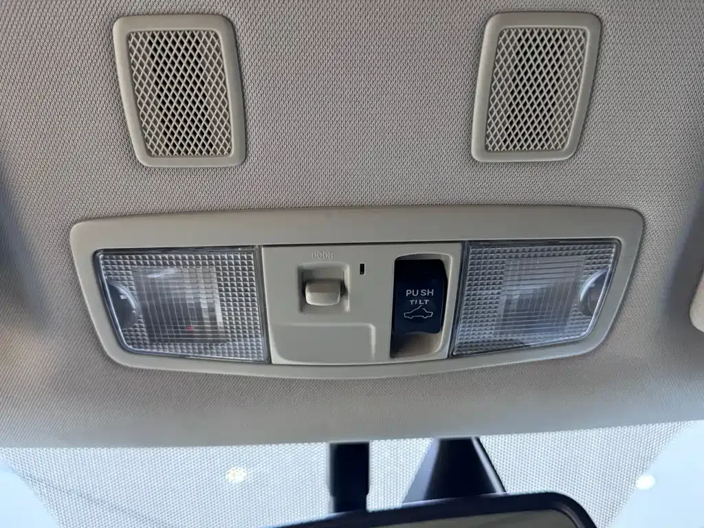 Mitsubishi Outlander — фото 10