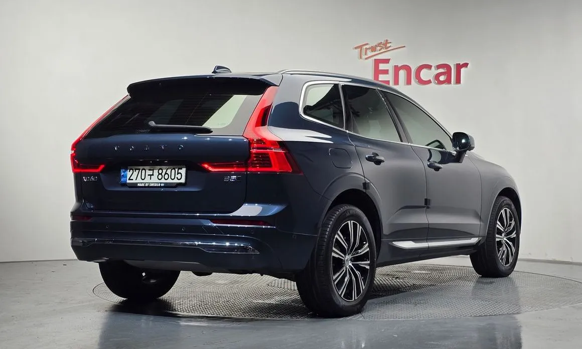 Volvo XC60 — фото 6