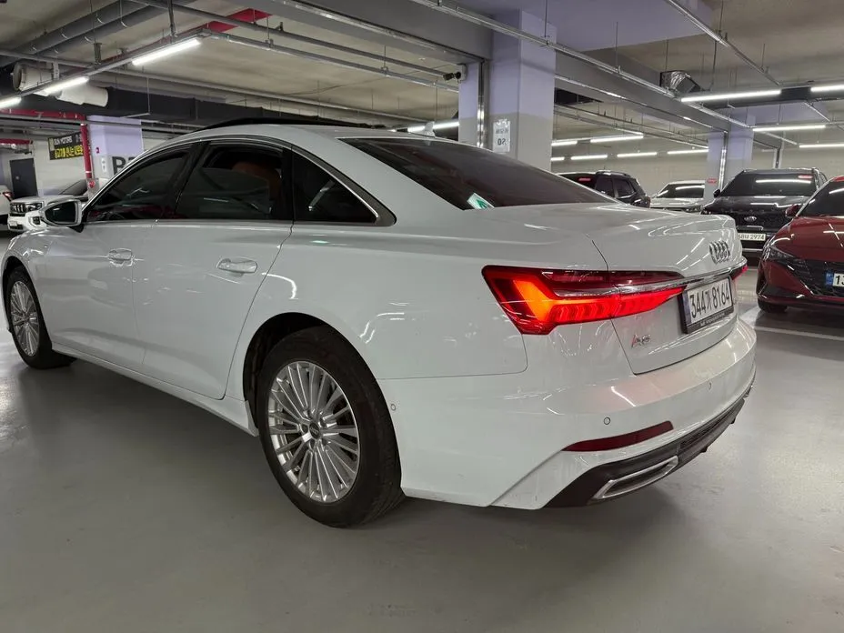Audi A6 — фото 8