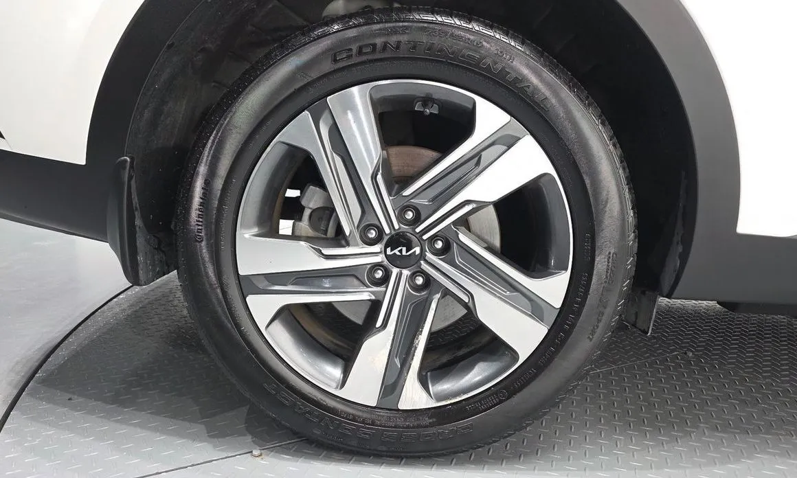 Kia Sorento — фото 6