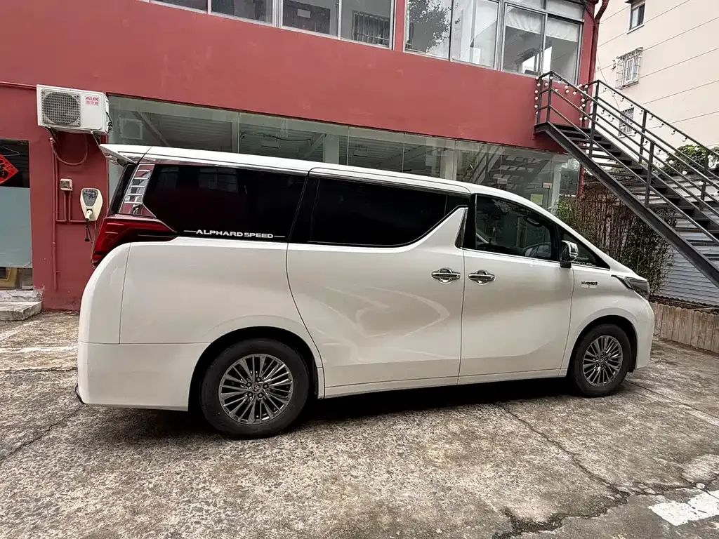 Toyota Alphard 2021 из CN, фото 7