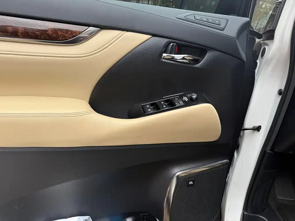 Toyota Alphard 2021 из CN, фото 6